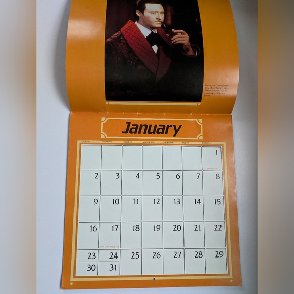 Vintage Star Trek The Next Generation 1994 Calendar Used - Picture 5 of 10
